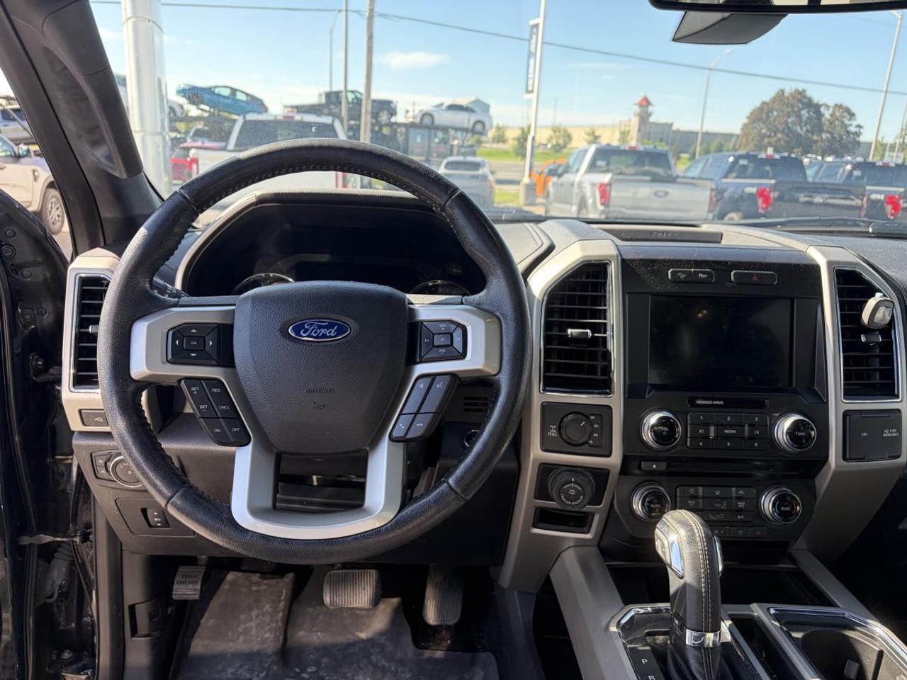 2017 Ford F-150 Lariat Photo
