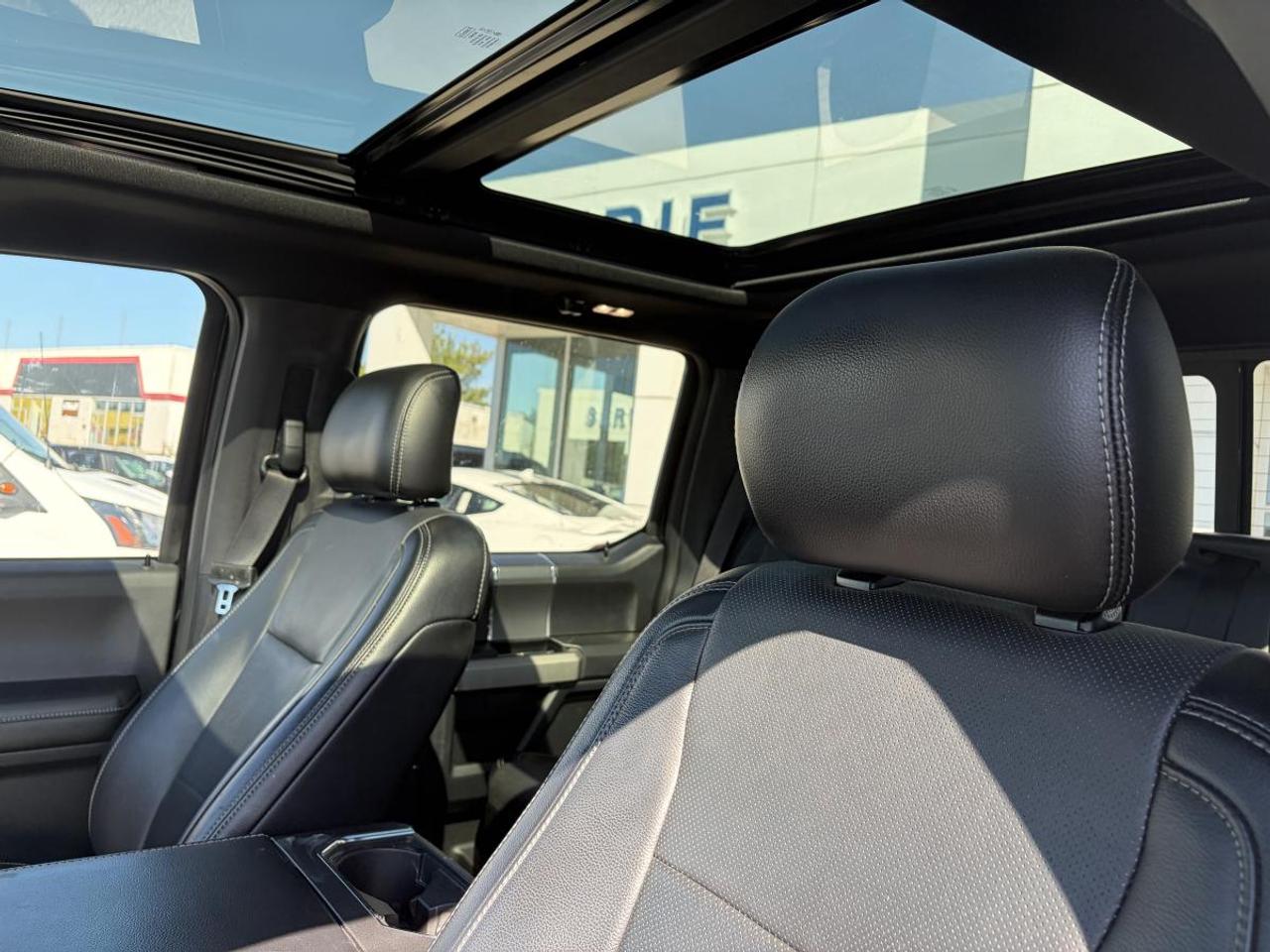 2017 Ford F-150 Lariat Photo