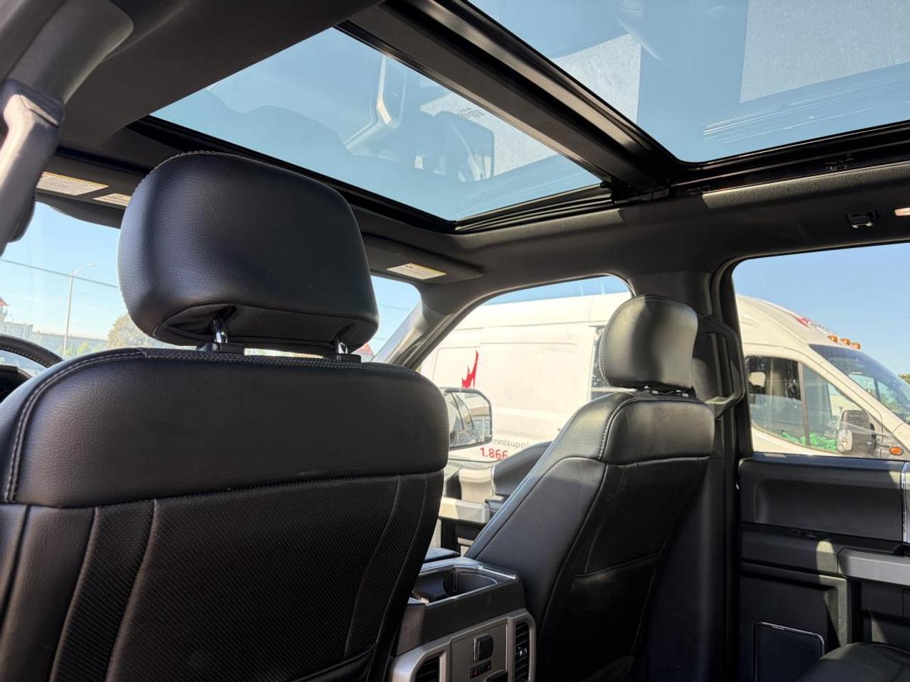 2017 Ford F-150 Lariat Photo