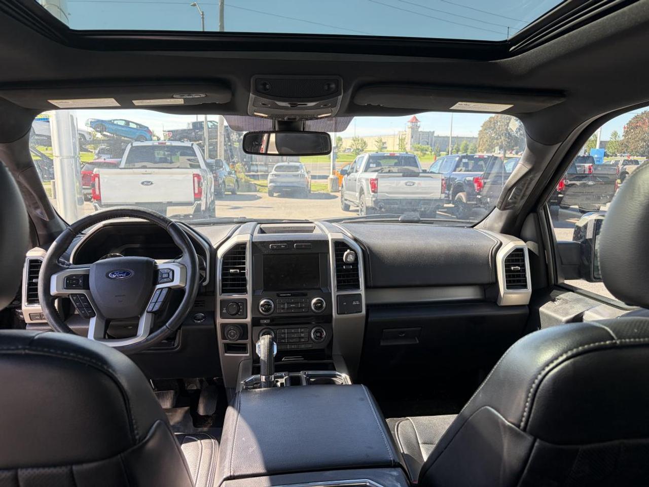 2017 Ford F-150 Lariat Photo