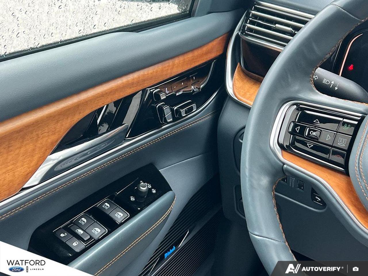 2022 Jeep Grand Wagoneer Series II 4x4 Photo