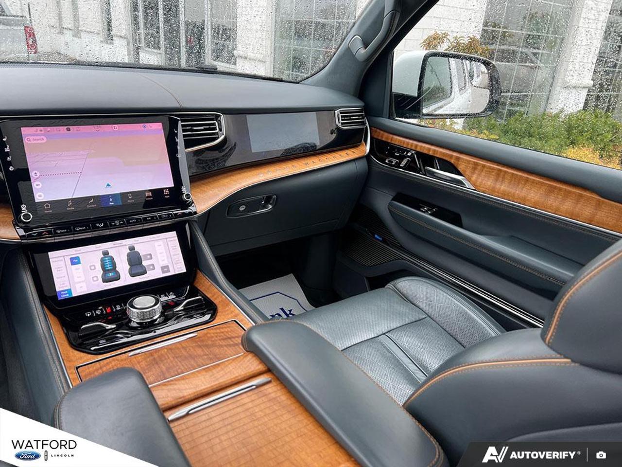 2022 Jeep Grand Wagoneer Series II 4x4 Photo