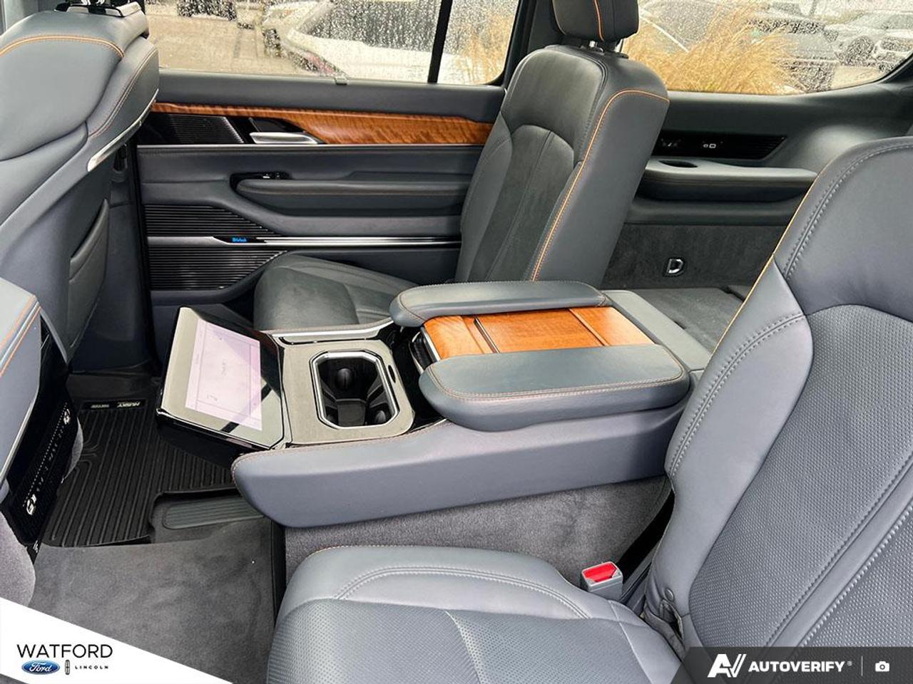 2022 Jeep Grand Wagoneer Series II 4x4 Photo