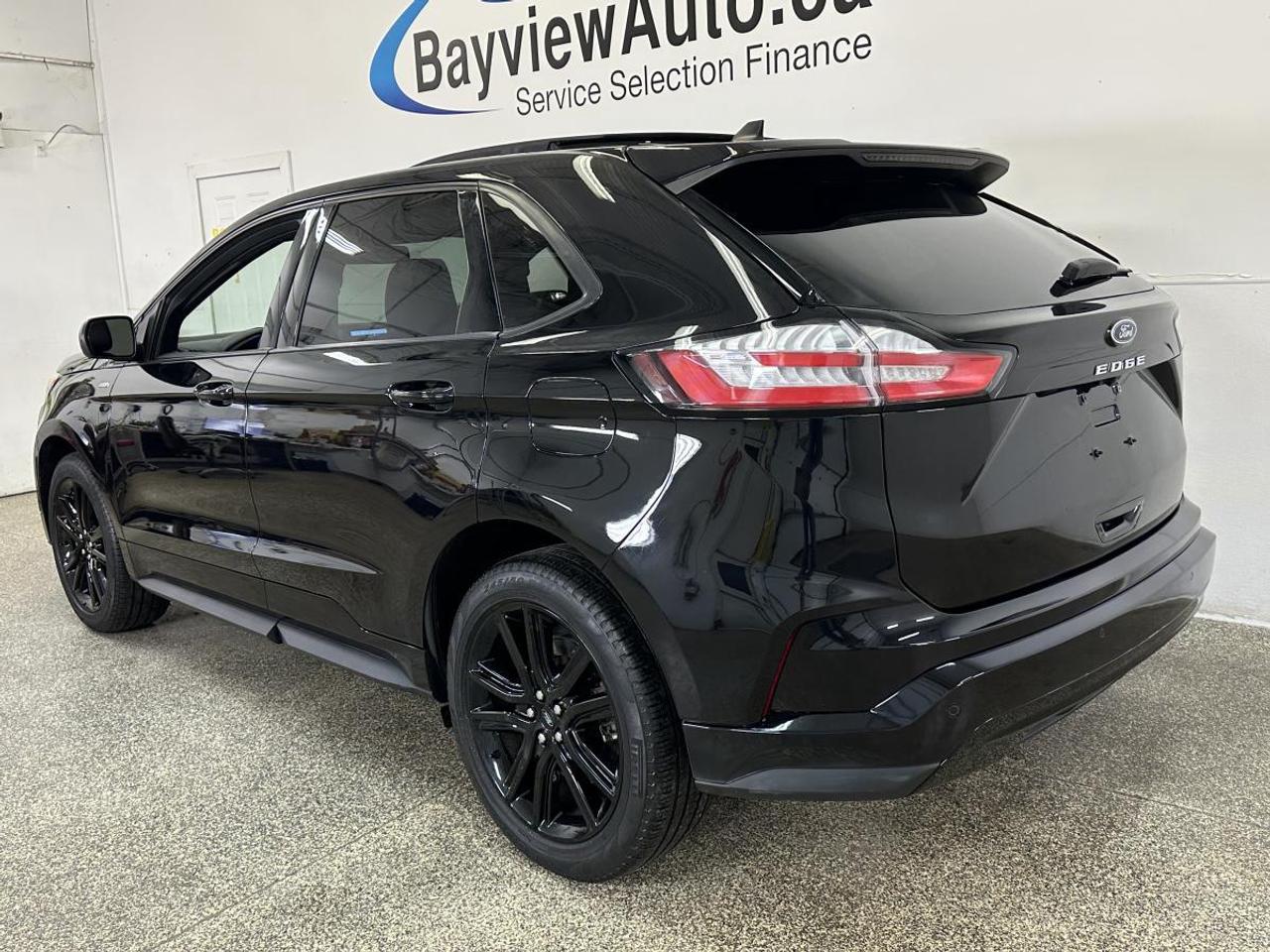 2024 Ford Edge SEL/AWD/LEATHER/PANOROOF/NAVI/60KM/OFF 1 OWNER LEASE! Photo