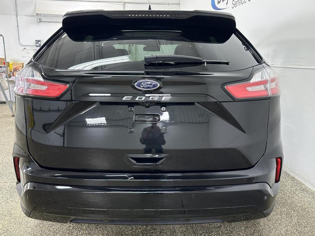 2024 Ford Edge SEL/AWD/LEATHER/PANOROOF/NAVI/60KM/OFF 1 OWNER LEASE! Photo