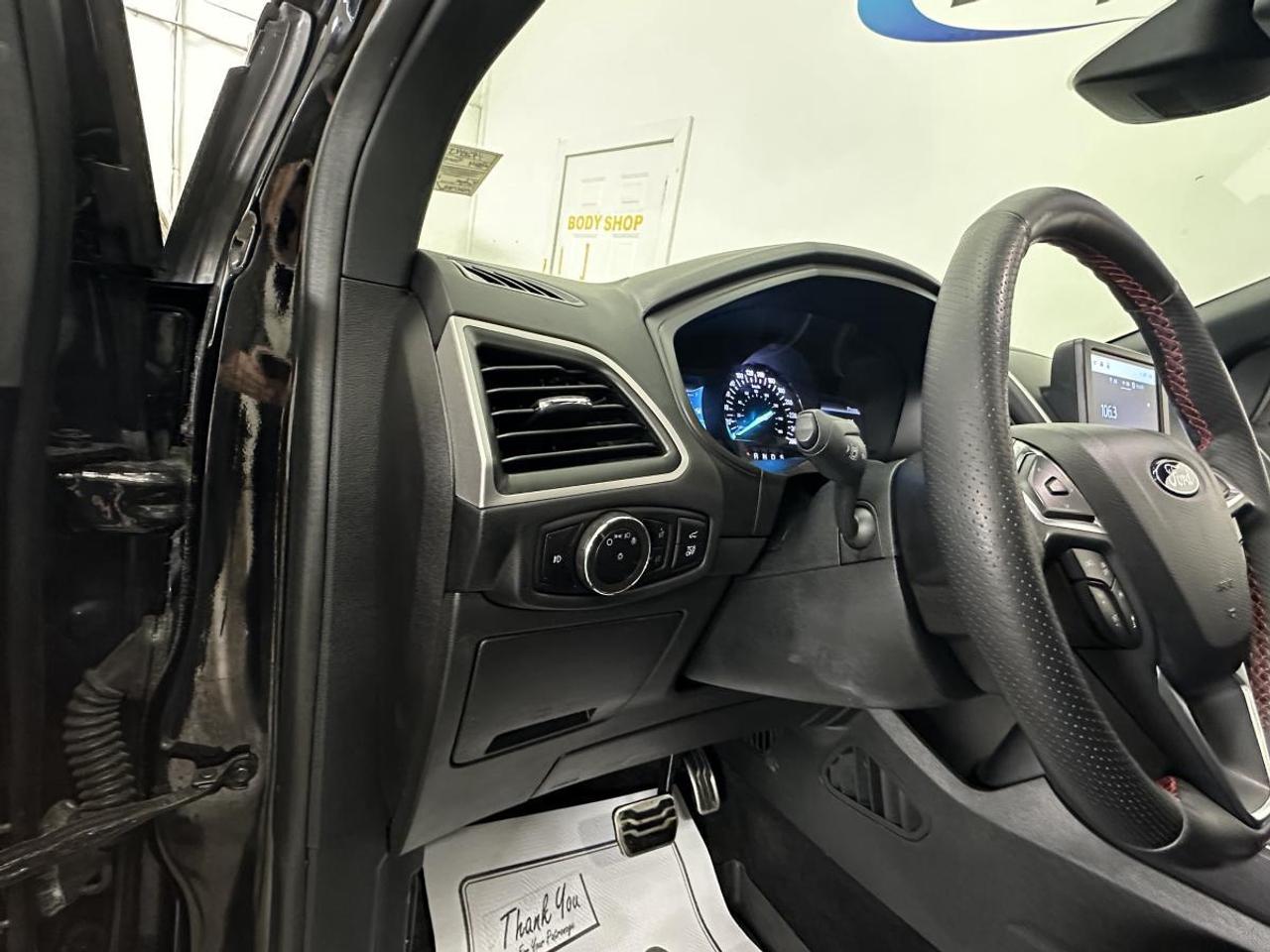 2024 Ford Edge SEL/AWD/LEATHER/PANOROOF/NAVI/60KM/OFF 1 OWNER LEASE! Photo