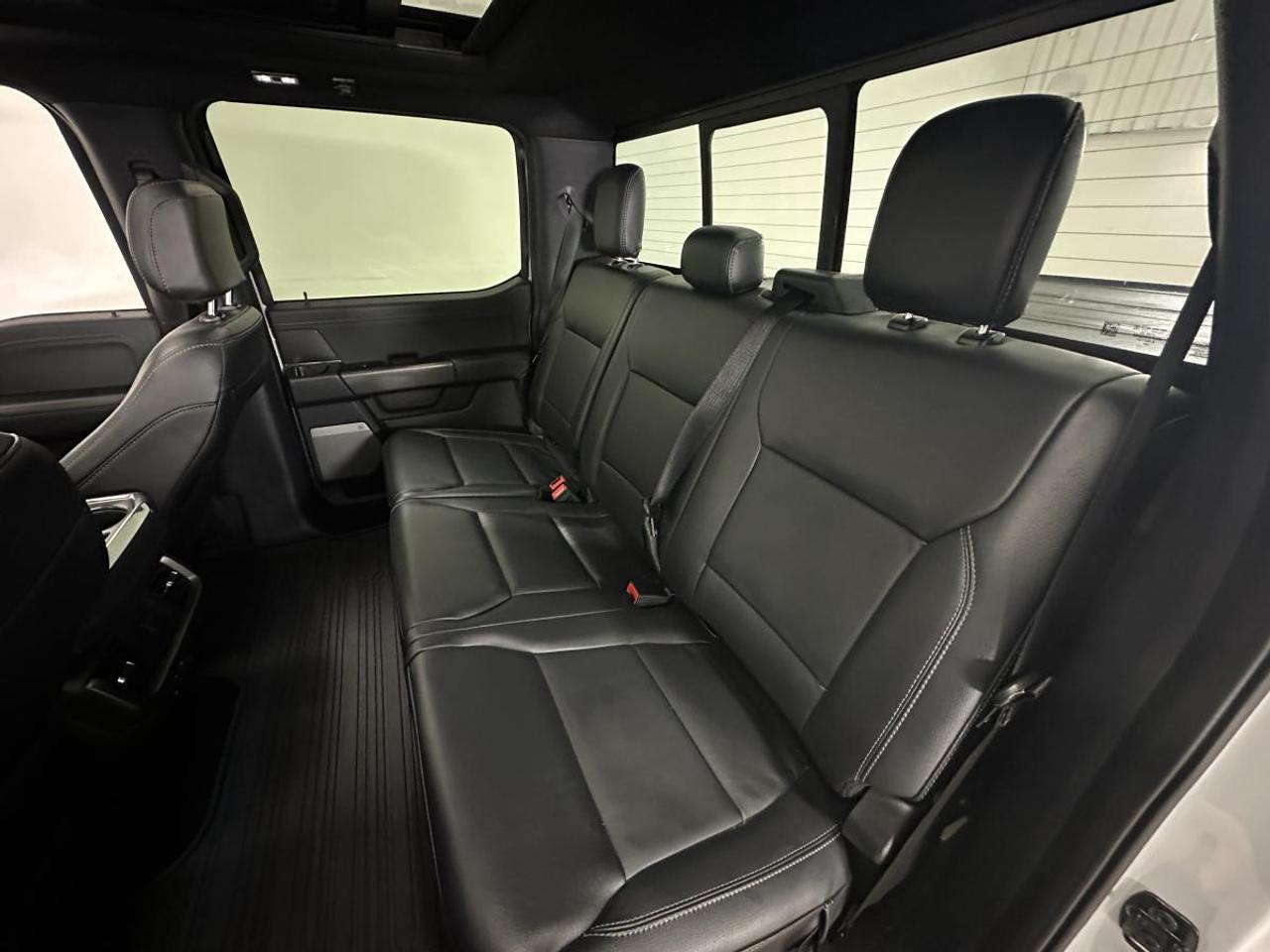 2024 Ford F-150 XLT/3.5/HYBRID/LEATHER/PANOROOF/NAVI/OFF 1 OWNER LEASE! Photo