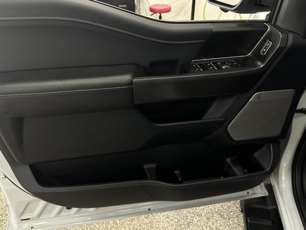 2024 Ford F-150 XLT/3.5/HYBRID/LEATHER/PANOROOF/NAVI/OFF 1 OWNER LEASE! Photo