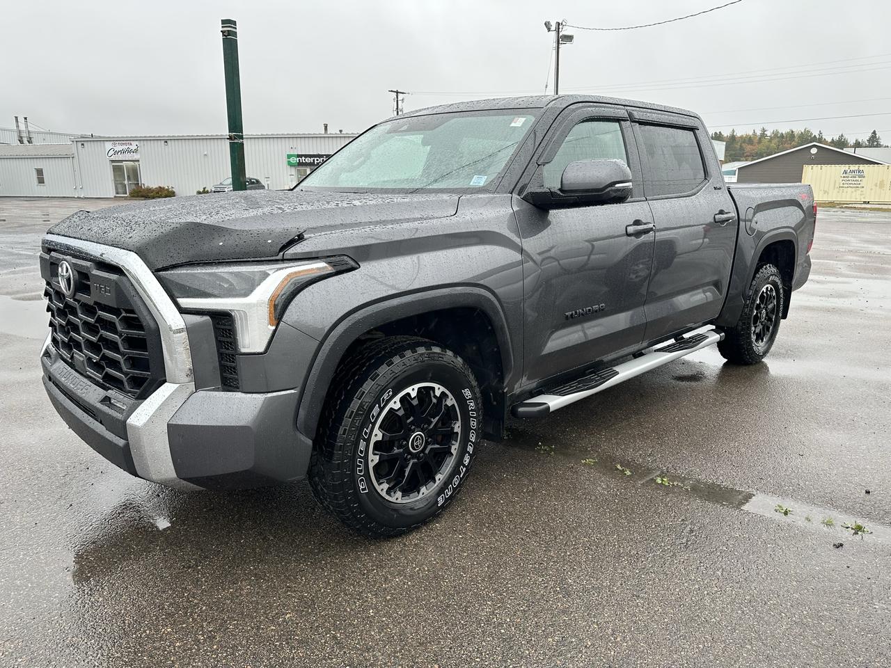 2023 Toyota Tundra 4x4 Crewmax TRD OFF Road Photo0
