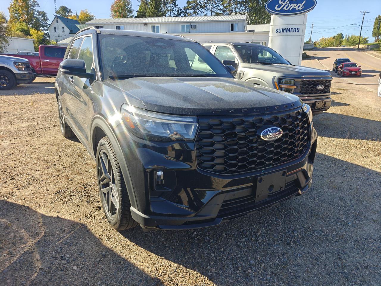 2026 Ford Explorer ST Line Photo3