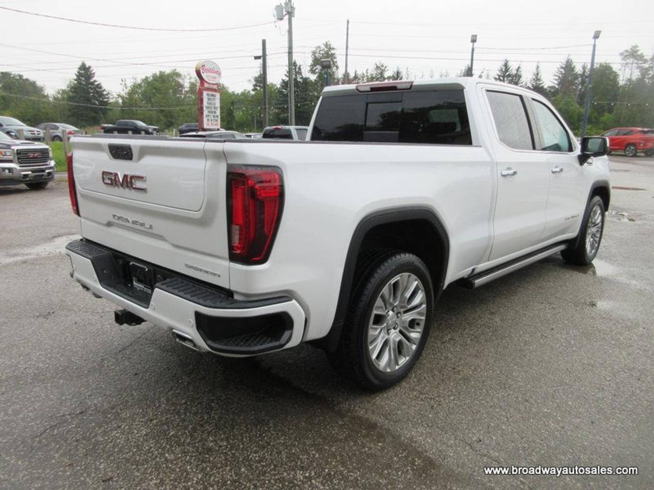 2021 GMC Sierra 1500 LOADED DENALI-PACKAGE 5 PASSENGER 3.0L - DURAMAX.. 4X4.. CREW-CAB.. SHORTY.. NAVIGATION.. SUNROOF.. LEATHER.. HEATED/AC SEATS.. BACK-UP CAMERA.. Photo