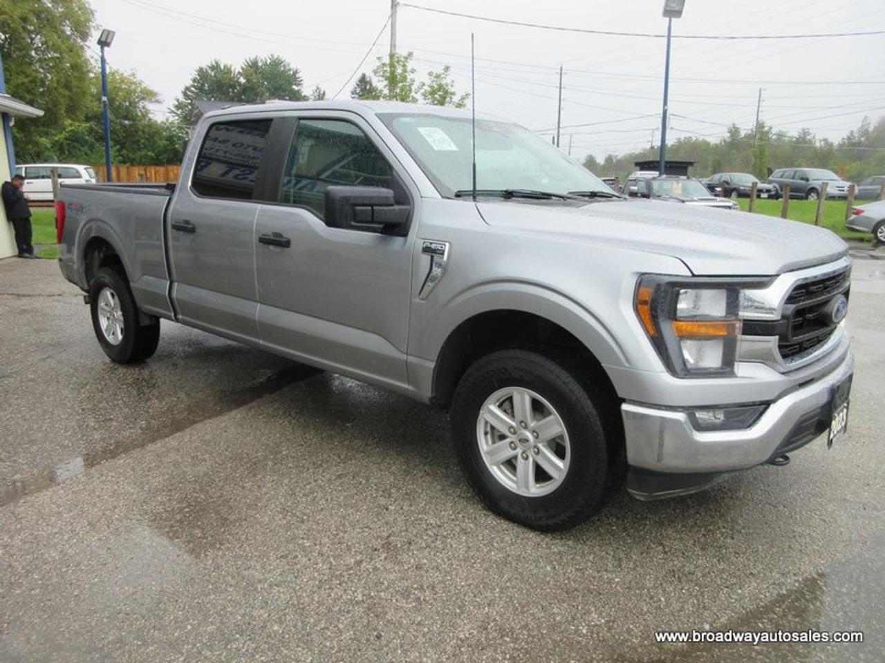 2023 Ford F-150 LIKE NEW XLT-MODEL 6 PASSENGER 5.0L - V8.. 4X4.. CREW-CAB.. SHORTY.. NAVIGATION.. BACK-UP CAMERA.. BLUETOOTH SYSTEM.. KEYLESS ENTRY.. Photo