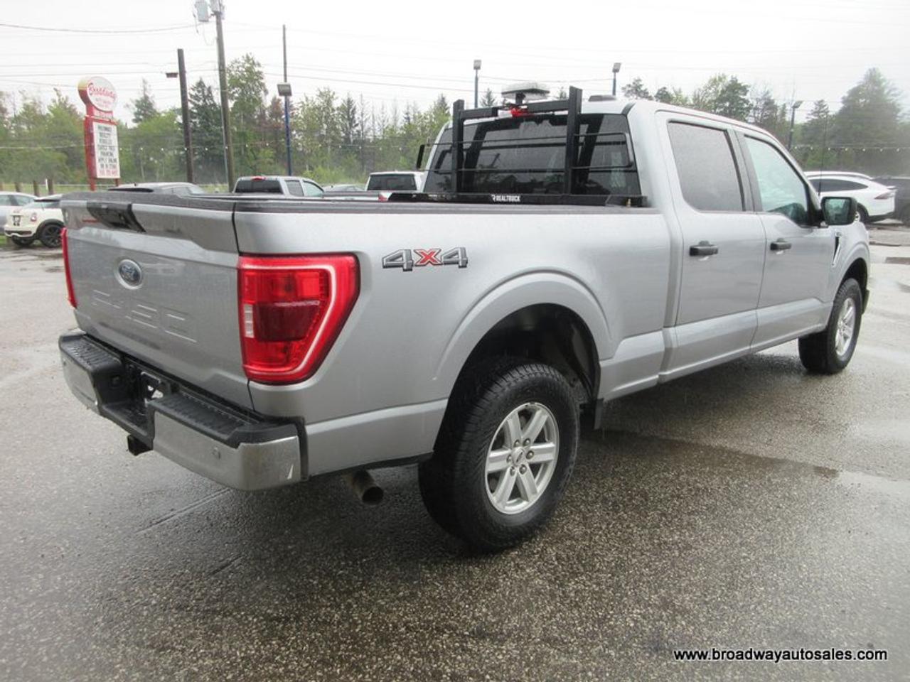 2023 Ford F-150 LIKE NEW XLT-MODEL 6 PASSENGER 5.0L - V8.. 4X4.. CREW-CAB.. SHORTY.. NAVIGATION.. BACK-UP CAMERA.. BLUETOOTH SYSTEM.. KEYLESS ENTRY.. Photo