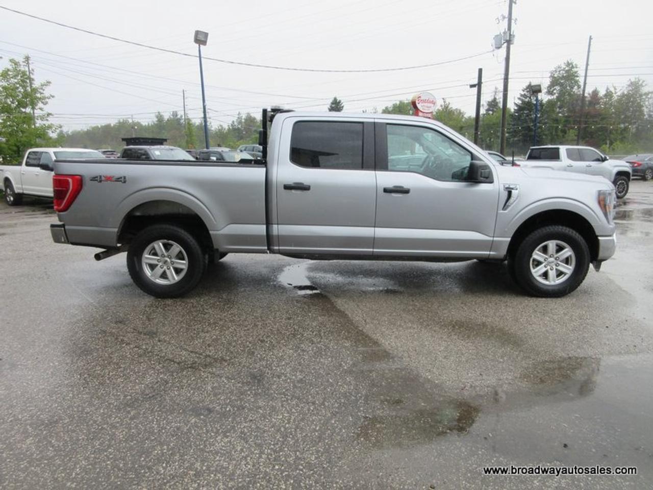 2023 Ford F-150 LIKE NEW XLT-MODEL 6 PASSENGER 5.0L - V8.. 4X4.. CREW-CAB.. SHORTY.. NAVIGATION.. BACK-UP CAMERA.. BLUETOOTH SYSTEM.. KEYLESS ENTRY.. Photo