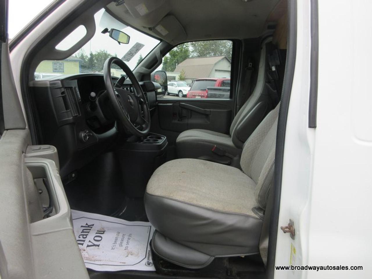 2016 GMC Savana 3/4 TON CARGO-MOVING 2 PASSENGER 4.8L - V8.. SHORTY.. BARN-DOOR-ENTRANCES.. AIR-CONDITIONING.. TOW SUPPORT.. Photo
