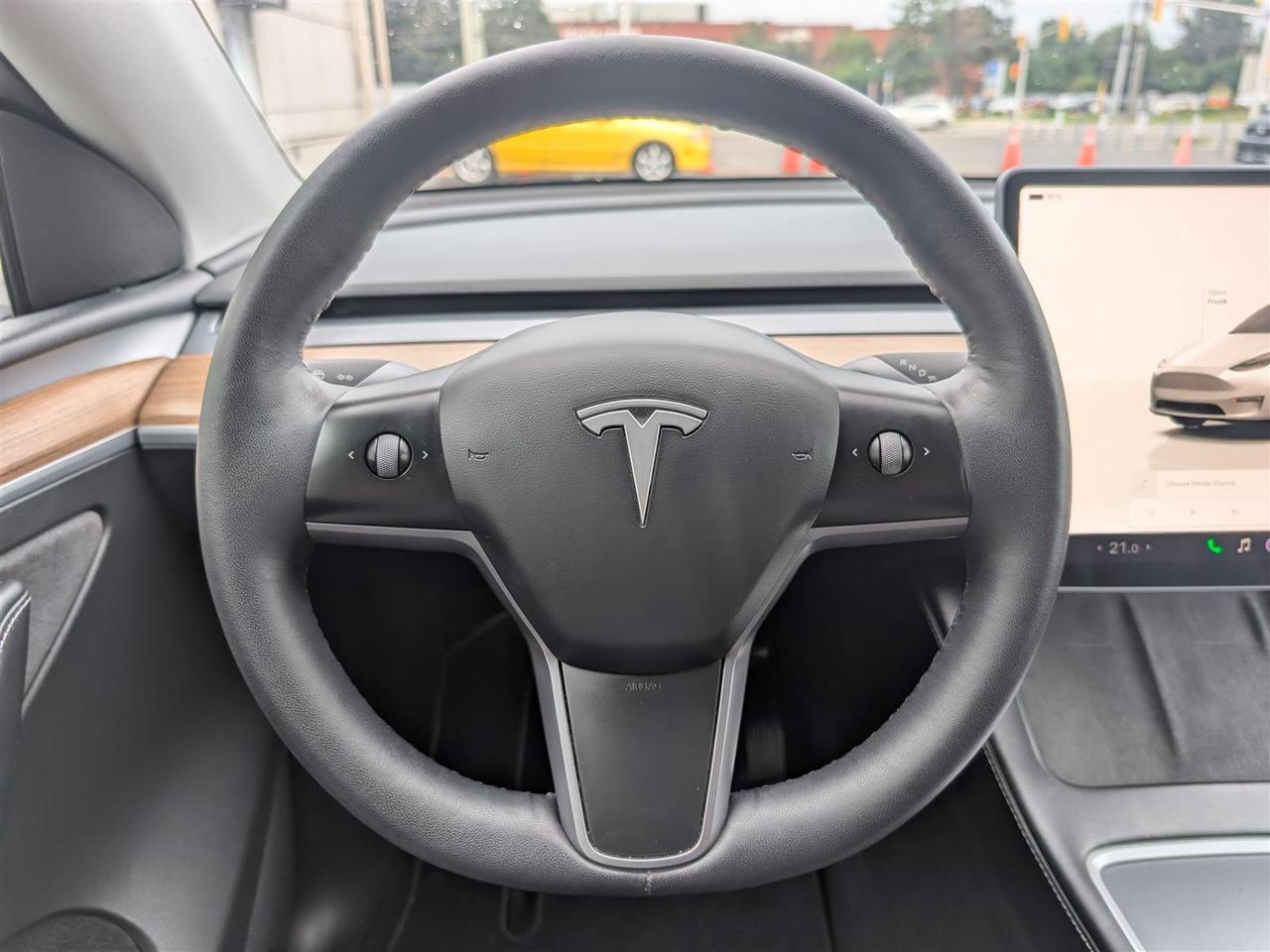 2023 Tesla Model Y LONG RANGE AWD - DUAL MOTOR Photo