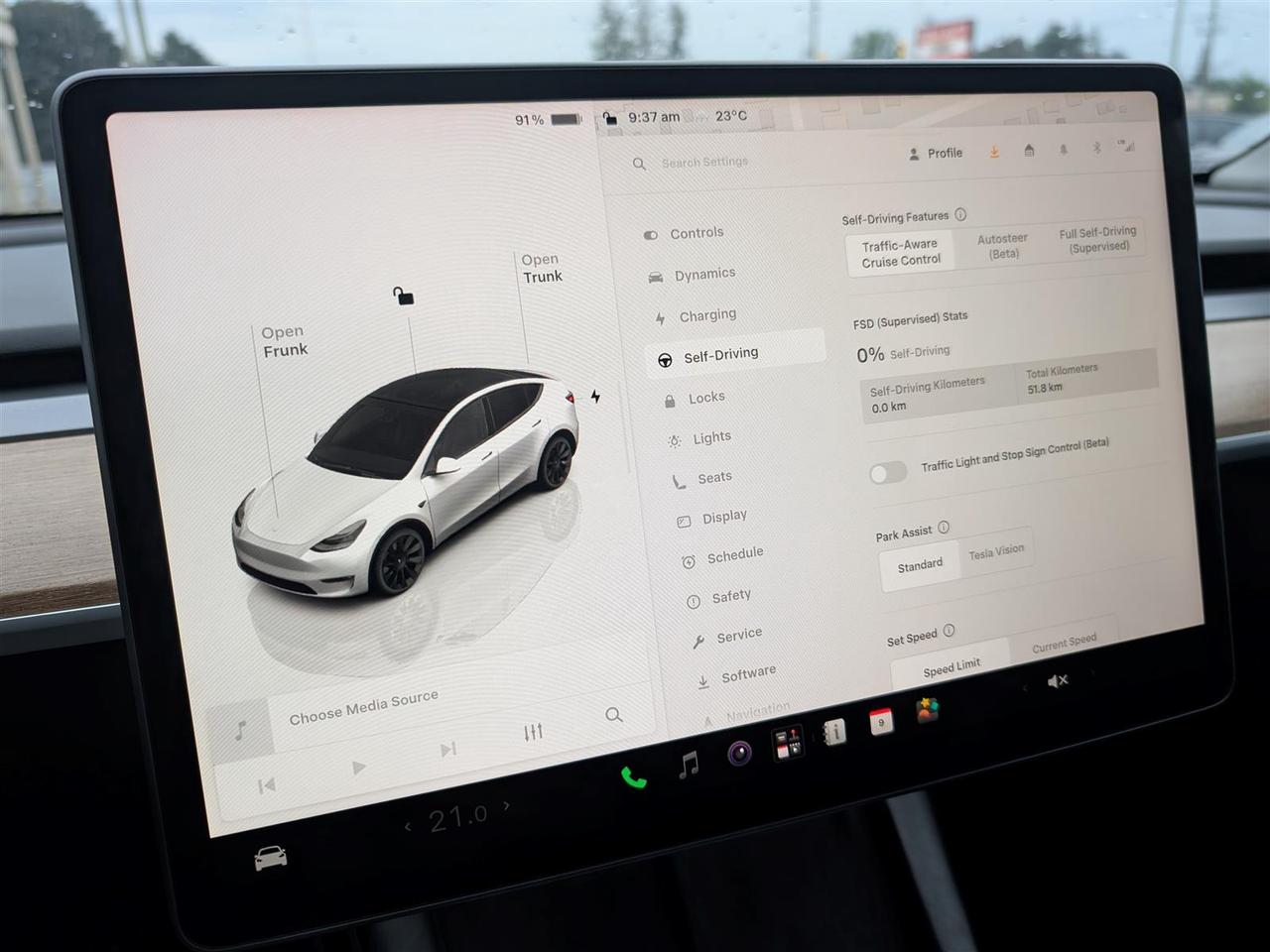 2023 Tesla Model Y LONG RANGE AWD - DUAL MOTOR Photo