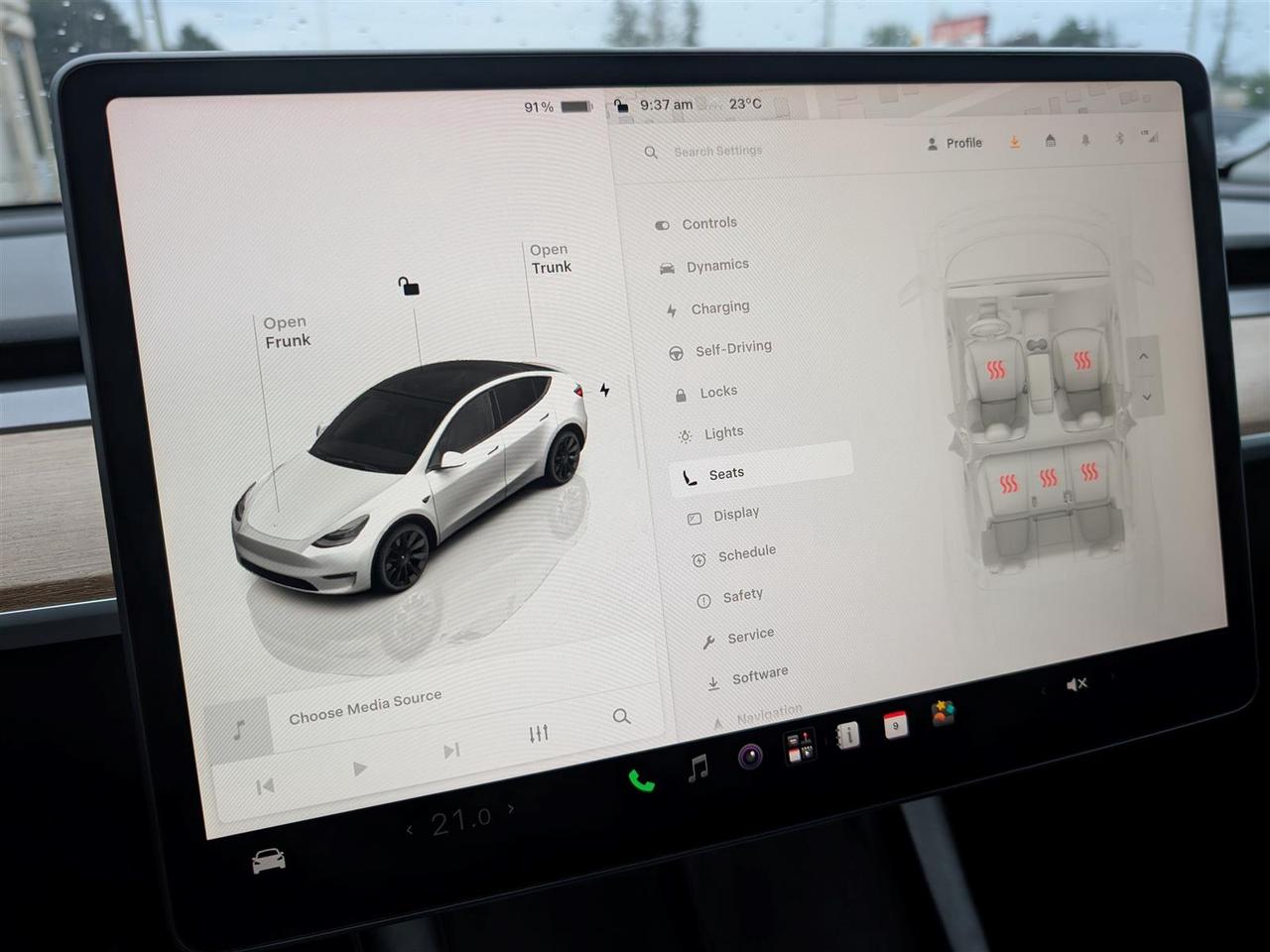 2023 Tesla Model Y LONG RANGE AWD - DUAL MOTOR Photo