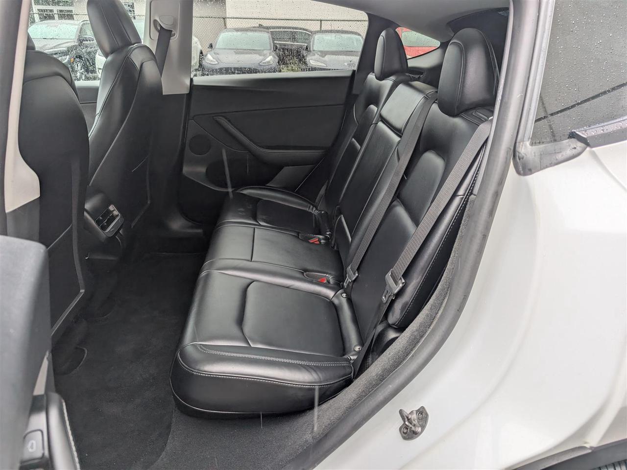 2023 Tesla Model Y LONG RANGE AWD - DUAL MOTOR Photo