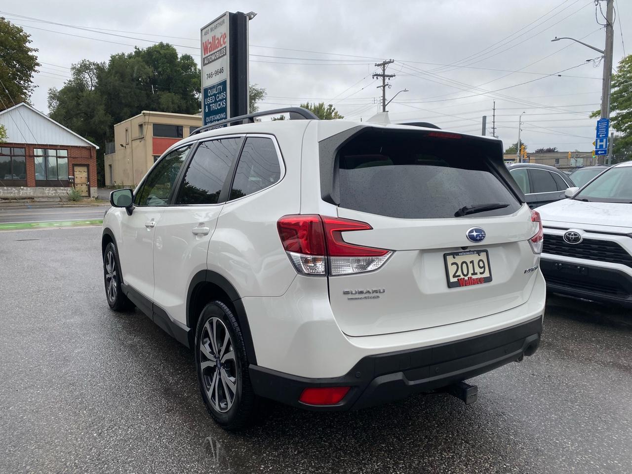 2019 Subaru Forester Limited with EyeSight | Panoramic Sunroof | NAV Photo3