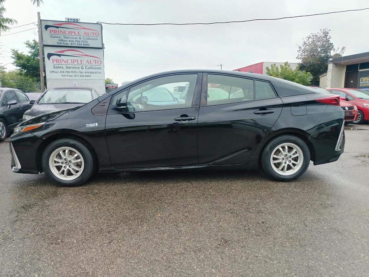 2021 Toyota Prius Prime XLE Photo5