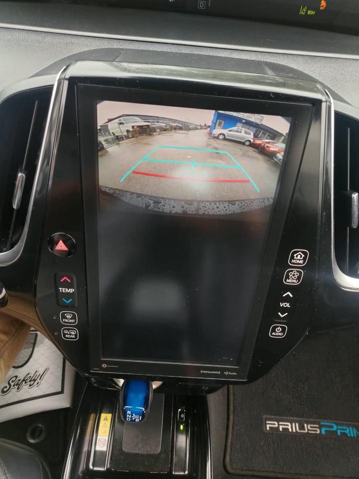 2021 Toyota Prius Prime XLE Photo