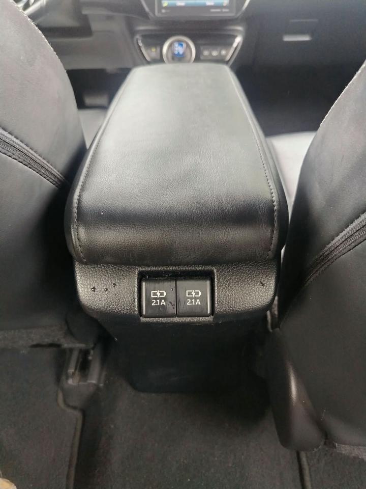 2021 Toyota Prius Prime XLE Photo