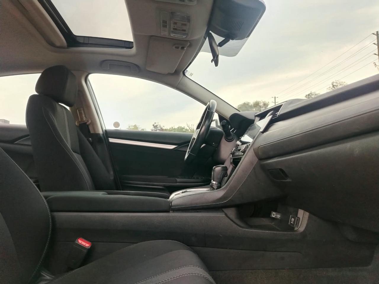 2019 Honda Civic EX Photo
