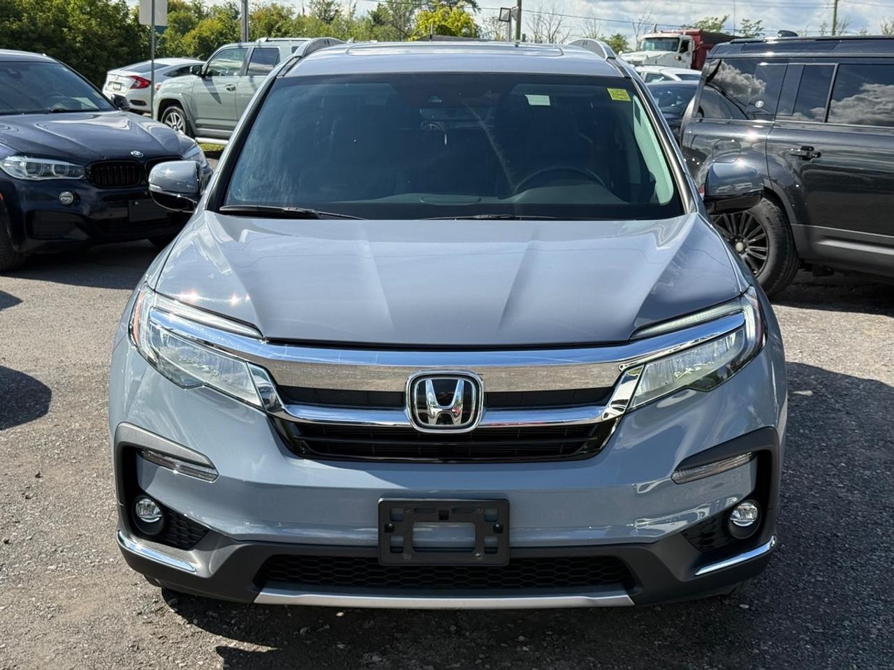 2022 Honda Pilot Touring Photo5