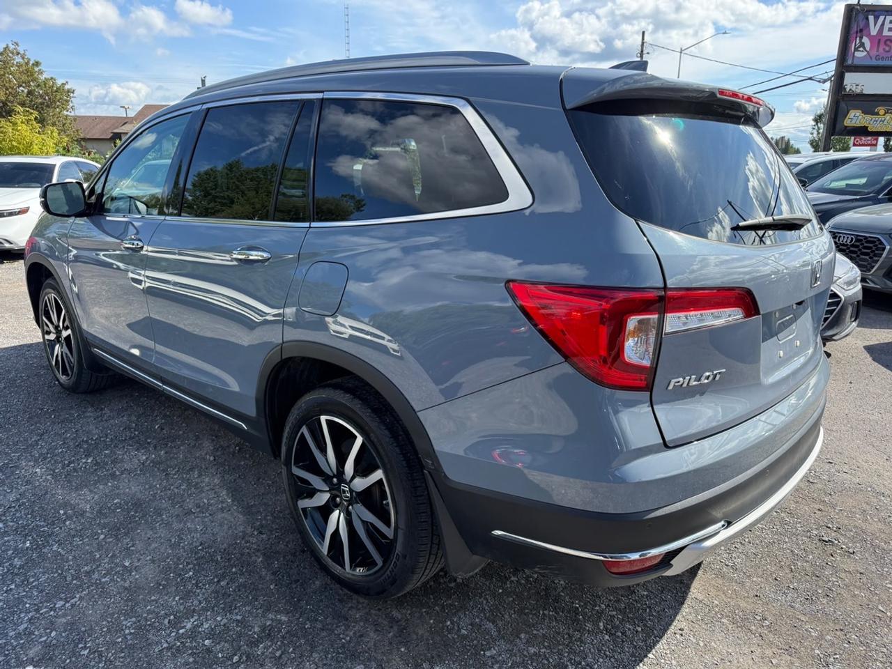 2022 Honda Pilot Touring Photo