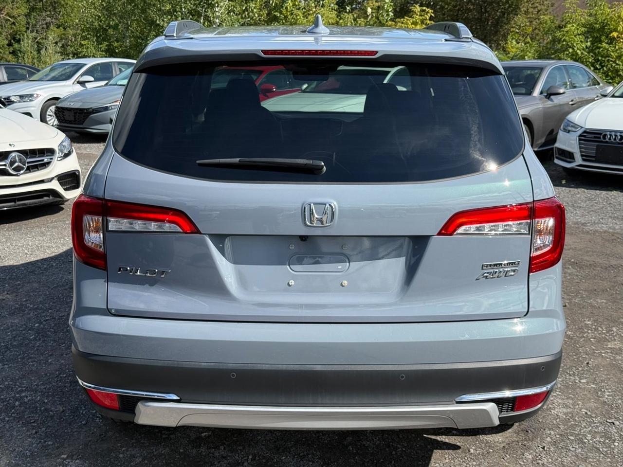 2022 Honda Pilot Touring Photo
