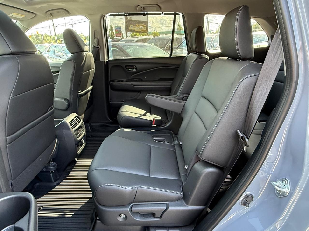 2022 Honda Pilot Touring Photo