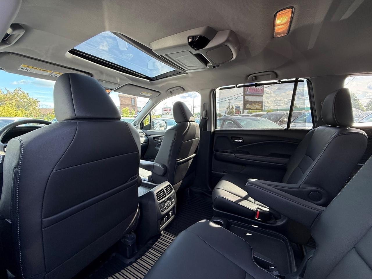 2022 Honda Pilot Touring Photo