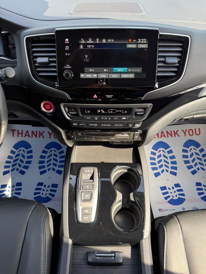 2022 Honda Pilot Touring Photo