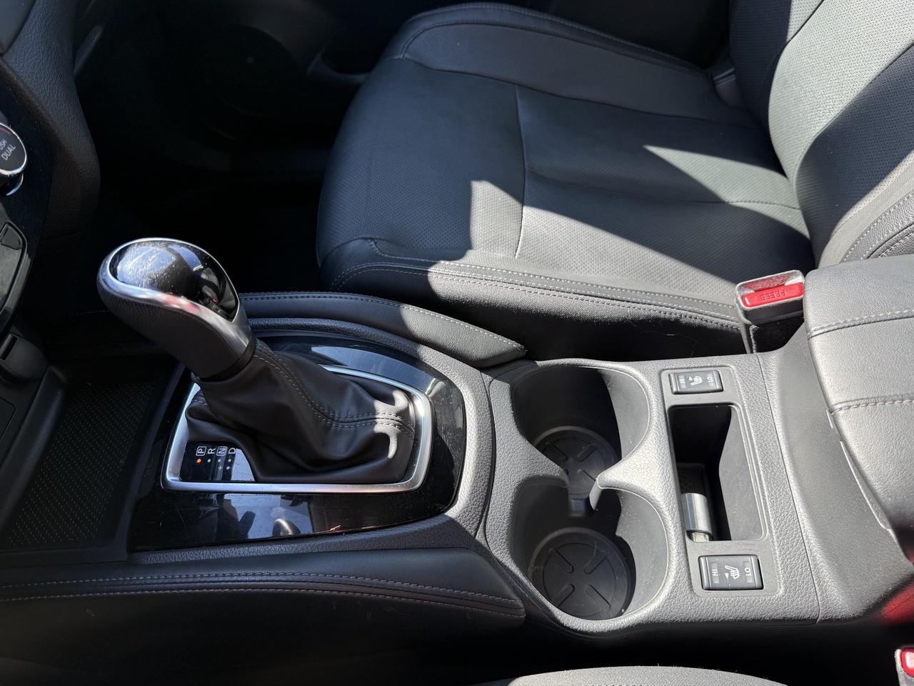 2018 Nissan Rogue SL Photo