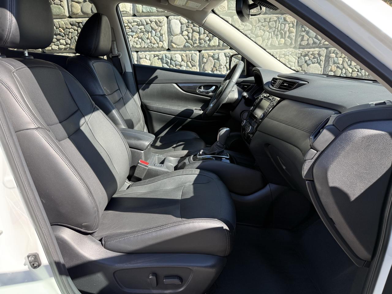 2018 Nissan Rogue SL Photo