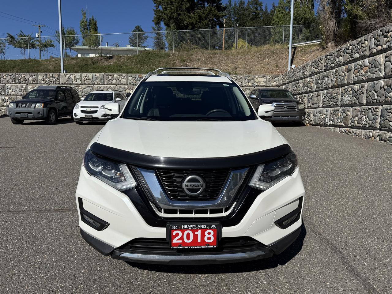 2018 Nissan Rogue SL Photo1