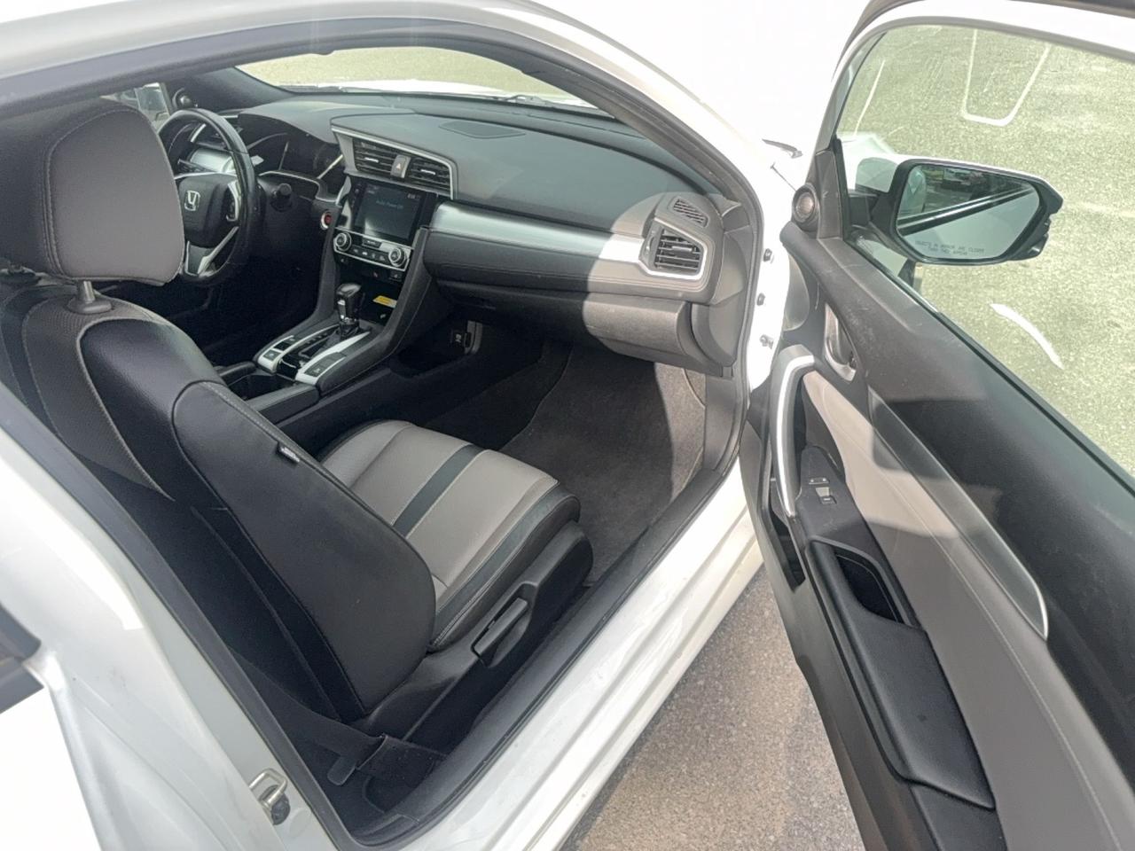 2017 Honda Civic COUPE Touring