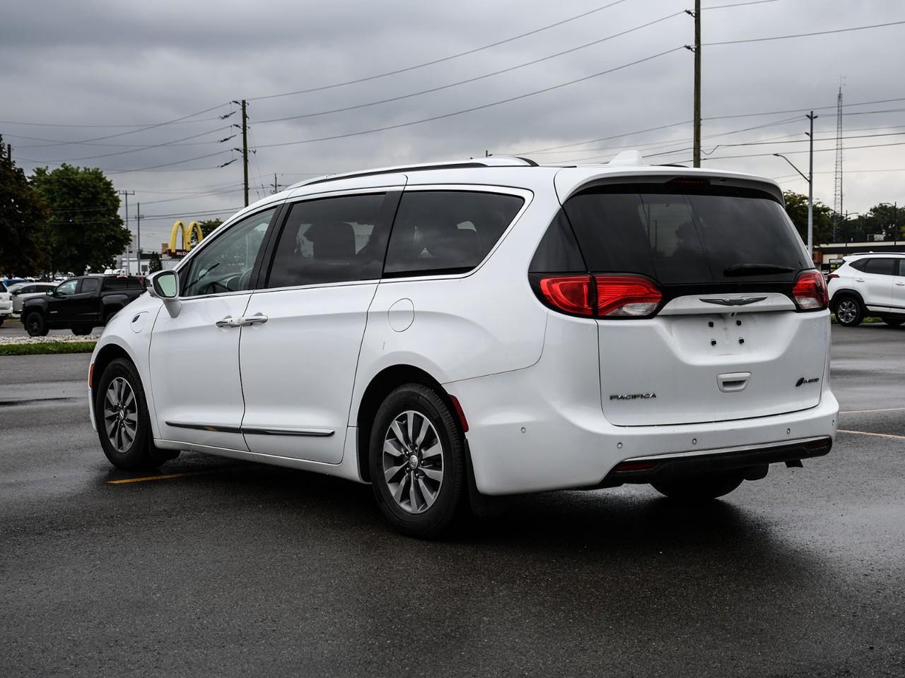2019 Chrysler Pacifica Hybrid 2019 Chrysler Pacifica Hybrid - Limited | Low KMs | Clean CarFax | Local Trade | Stock #LKCA00798A Photo