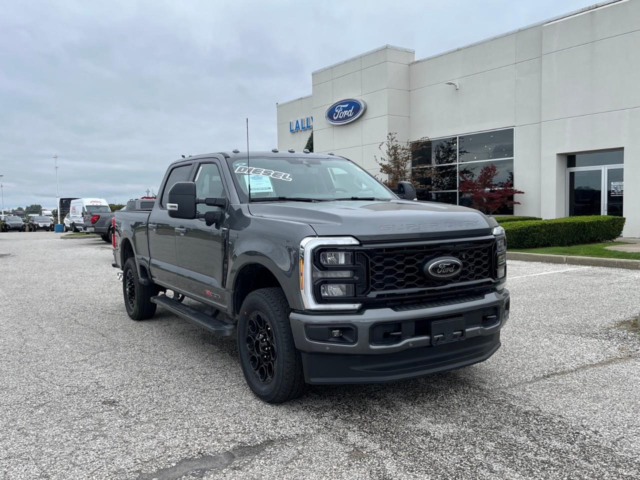 2026 Ford F-350 Lariat Photo1