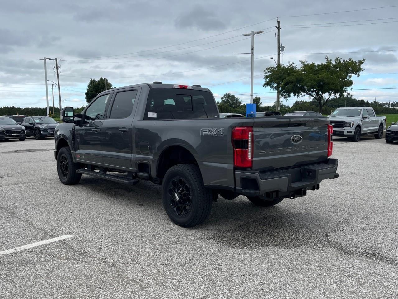 2026 Ford F-350 Lariat Photo
