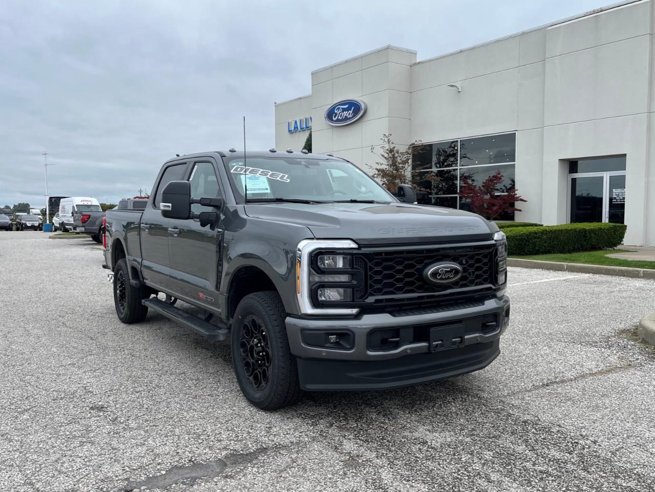 2026 Ford F-350 Lariat Photo0