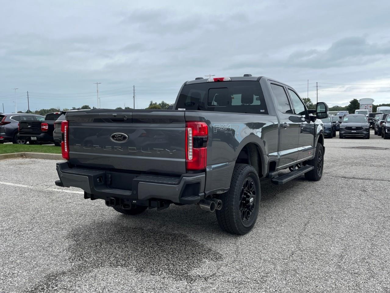 2026 Ford F-350 Lariat Photo