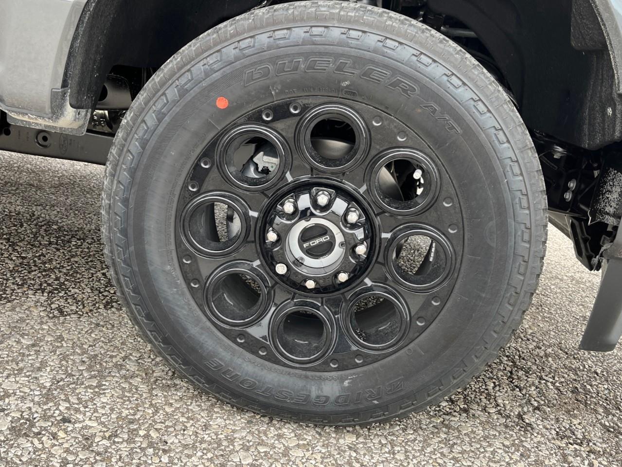 2026 Ford F-350 Lariat Photo