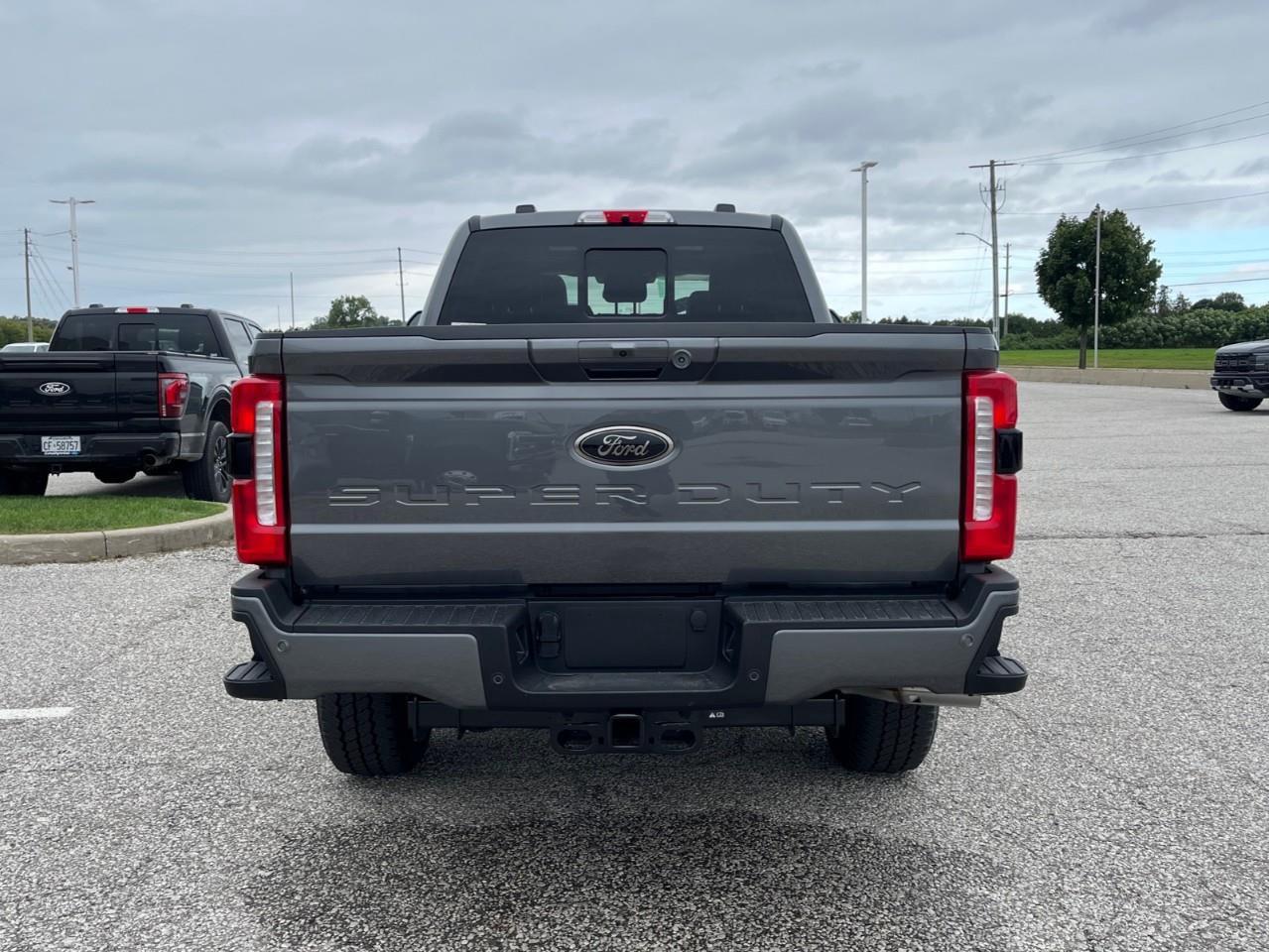 2026 Ford F-350 Lariat Photo