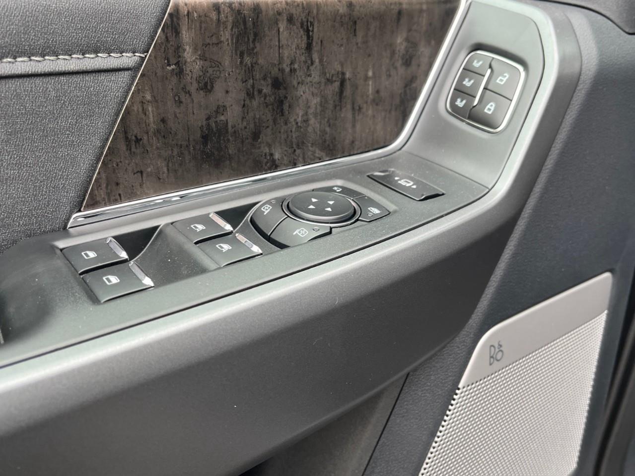 2026 Ford F-350 Lariat Photo
