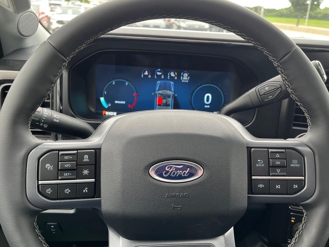 2026 Ford F-350 Lariat Photo