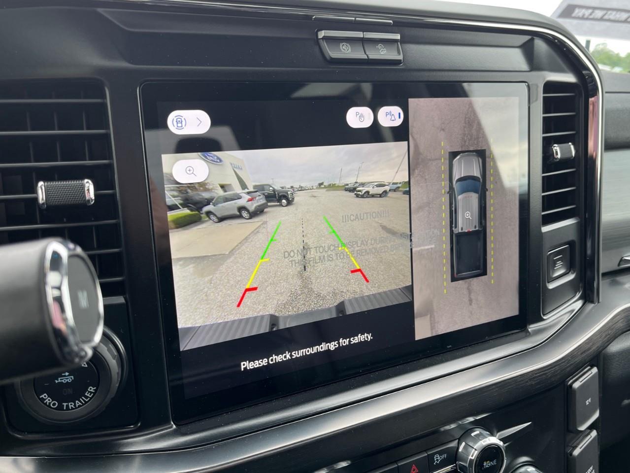 2026 Ford F-350 Lariat Photo