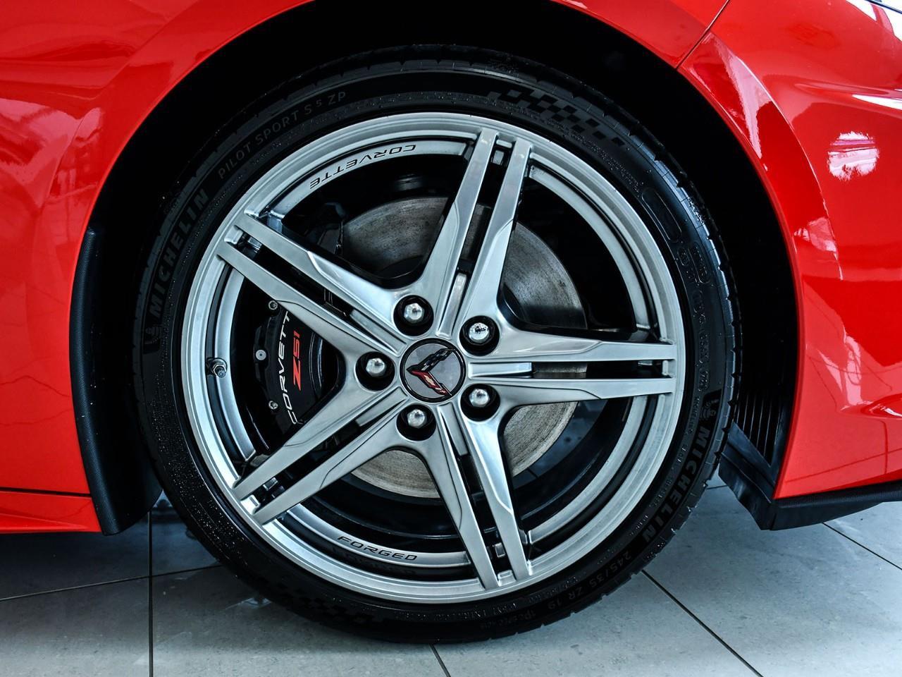2027 Chevrolet Corvette Stingray Photo