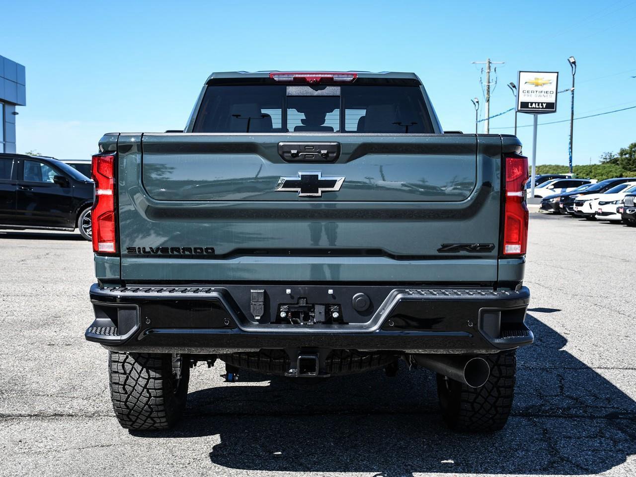 2026 Chevrolet Silverado 2500 HD ZR2 Photo
